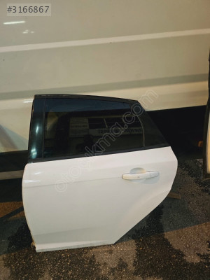 2012/2018 FORD FOCUS BEYAZ SOL ARKA KAPI BOYASIZ DOLU