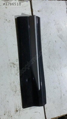 AUDİ Q3 SAĞ ARKA KAPI BANDI ORJİNAL ÇIKMA 83A853970