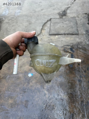 2002 CLİO 2 YEDEK SU DEPOSU