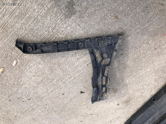 MERCEDES C SERİSİ W205 SAĞ ARKA TAMPON BRAKETİ 2058801802