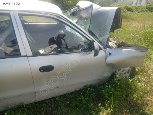 Orjinal Çıkma Hyundai accent sağ ön kapı
