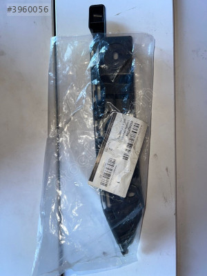 SKODA KAMİQ SAĞ ARKA TAMPON BRAKETİ / 658807394