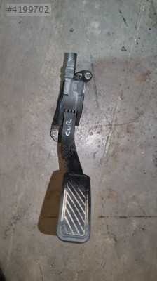 FORD COURİER GAZ PEDALI