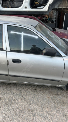Hyundai accent yumurta kasa sağ ön kapı