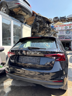Yeni Skoda Fabia Komple Arka Hatasız Orijinal