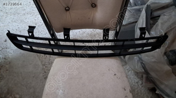 OPEL INSİGNİA A ÖN TAMPON ORTA IZGARA.OTO ERKAN ÜNYE