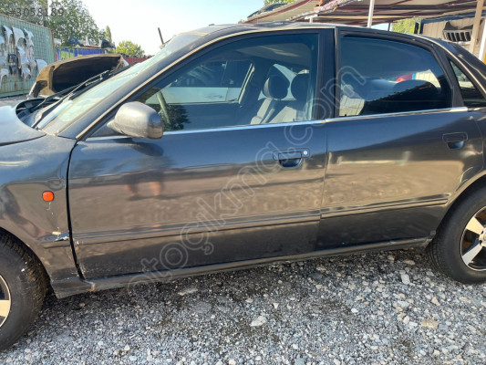 AUDİ A4 B5 SOL ÖN KAPI DOLU MONTECAR