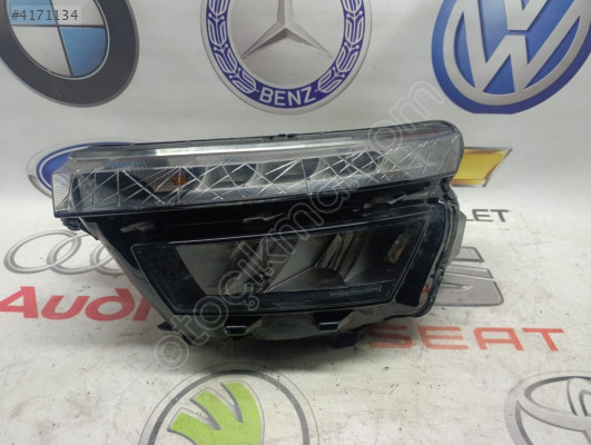 Skoda kamiq sol far
