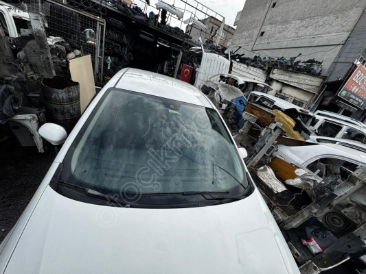 FİAT LİNEA TAVAN KONUK OTO