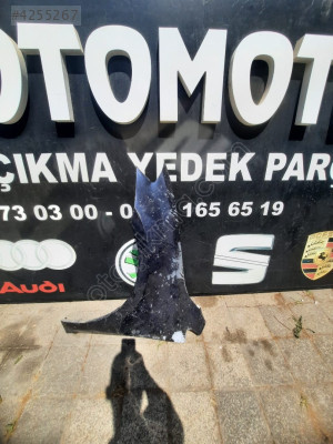 VOLKSWAGEN GOLF 7 SOL ÖN ÇAMURLUK