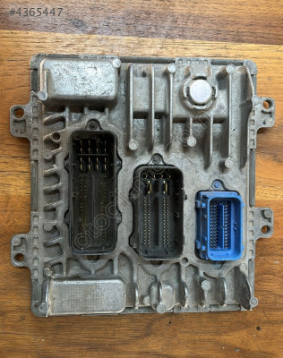 OPEL INSIGNIA MOTOR BEYNI ÇEVİK OTO ÇIKMA