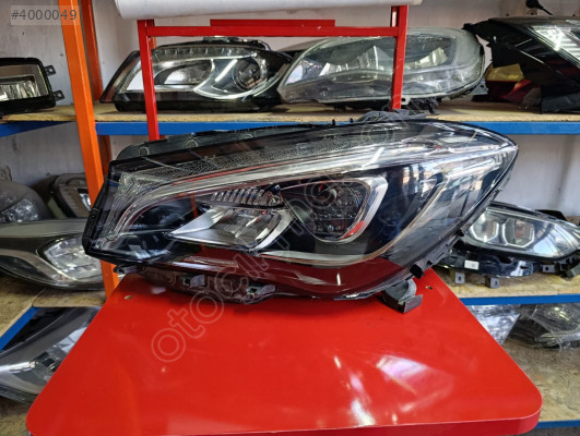 MERCEDES W117 MAKYAJLI SOL FAR
