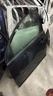 VW GOLF 5 ÇIKMA ORJİNAL HATASIZ DOLU SOL ÖN KAPI BD2