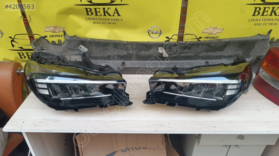 OPEL CORSA F SAĞ SOL FAR ÇIKMA ORJİNAL YEDEK PARÇA