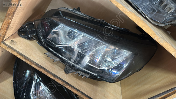 PEUGEOT 2008 ön sağ far