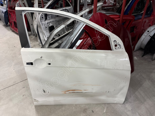 MİTSUBİSHİ LANCER ÇIKMA ORJİNAL SAĞ ÖN KAPI BD1