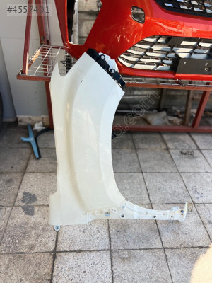 2018 2024 Dacia Duster çıkma ön sağ çamurluk