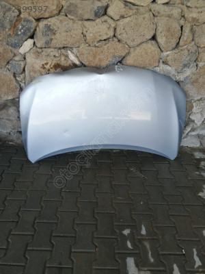 Toyota corrola ön kaput 2006 2013 arası
