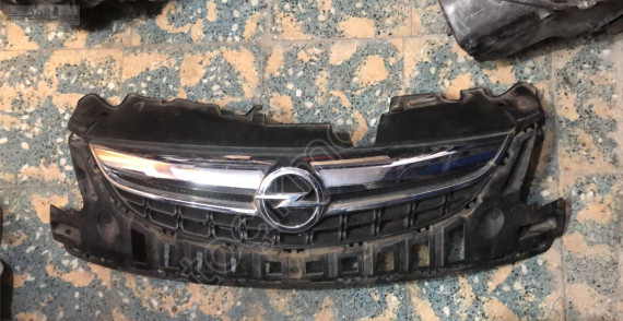 OPEL CORSA D ORJİNAL ÇIKMA ÖN PANJUR