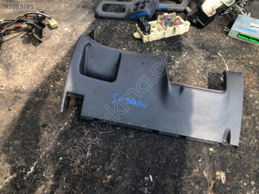 SUBARU IMPREZA DİZLİK
