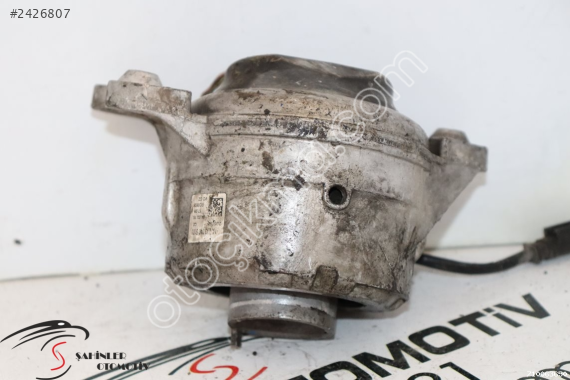 MERCEDES E SERİSİ A213 W213 SOL MOTOR KULAĞI A2132405100