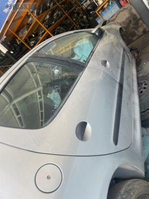 Peugeot 206 sağ ön kapı gri