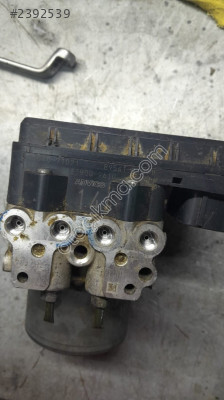 Hilux 3.0  4x4 abs beyni 44540-71021 89541 orjinal çıkma