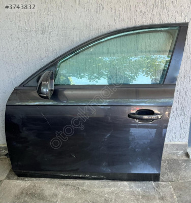 AUDİ A4 KAPI SOL ÖN ORJINAL HATASIZ ÇIKMA EGE OTO