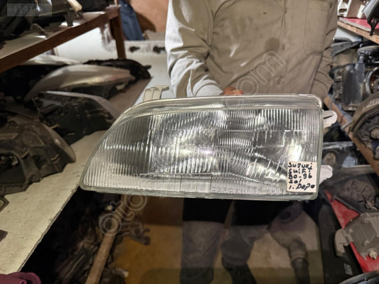 SUZUKİ SWİFT SOL FAR ÇIKMA 90-95 MODEL TEMİZ