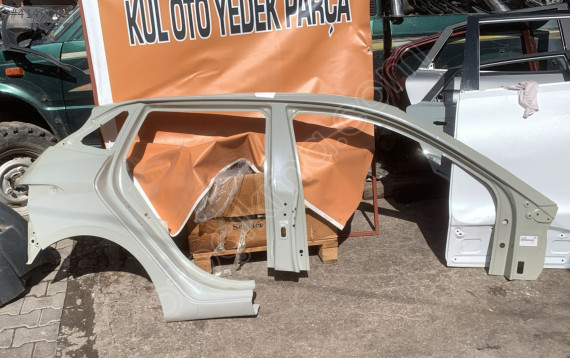 hyundai i20 sağ arka çamurluk