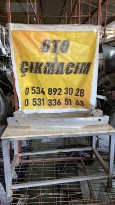 Bmw X4 Modeli için 7210071 Kodlu Arka Tampon Demiri