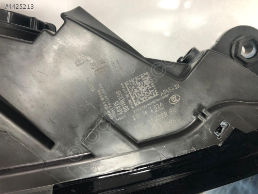 AUDİ A3 2017-2020 ORJİNAL SAĞ FAR