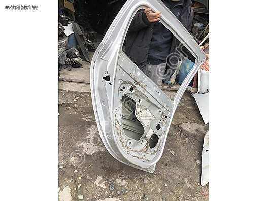 2007 clio 3 sol arka kapı