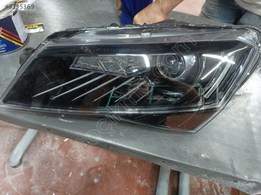 Skoda Super b çıkma sol far hatasız