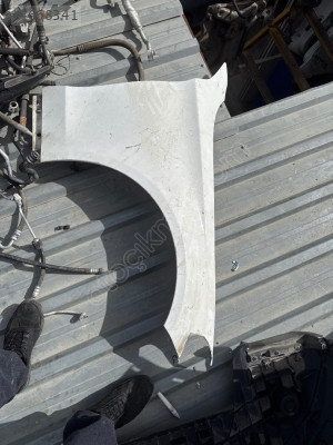 Mercedes C 200 sağ ön Çamurluk