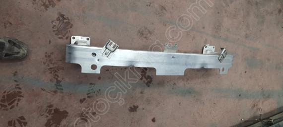 peugeot 408 ön tampon demiri ve alt eki  sıfır yeni orjinal