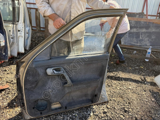 LADA VEGA SAĞ ÖN KAPI DÖŞEMESİ İÇ ORJİNAL ÇIKMA