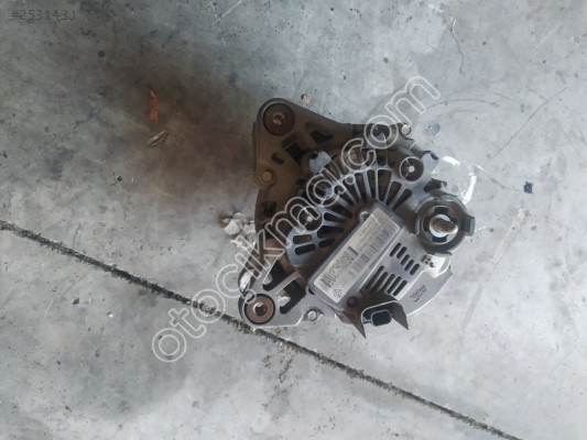 Renault Megane 3 şarz dinamosu 2310 048 64R - A