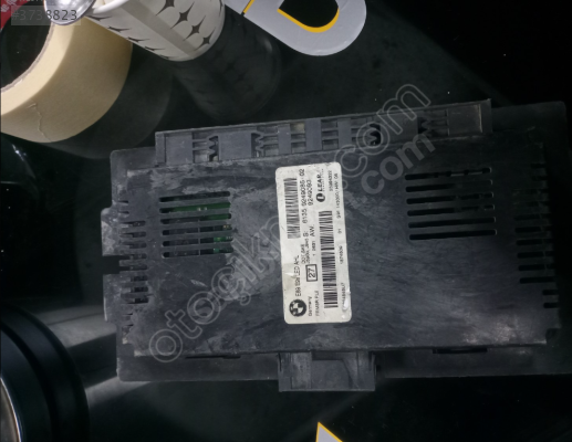 BMW E90 LCI AYAK ALTI ISIK KONTROL BEYNİ  6135924906502 9249093