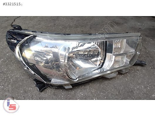 2016 - 2018 Toyota Hilux Sağ Far Çıkma Yedek Parça