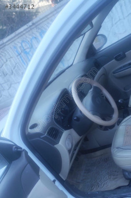 Hyundai Era Göğüs