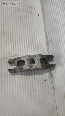 03L 216 V300 VW PASSAT CAY ENJEKTÖR TUTUCU