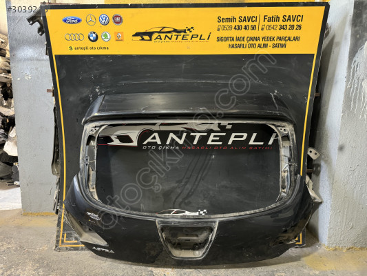 OPEL ASTRA J BAGAJ KAPAĞI HEÇBEK ÇIKMA