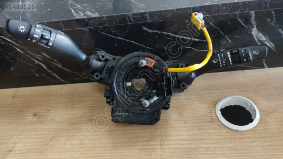 HYUNDAİ BAYON SİNYAL KOLU