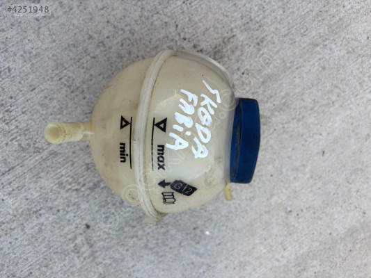 SKODA FABİA 1.4 2001 MODEL RADYATÖR YEDEK SU BİDONU