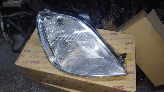 2002-2005 Ford Fiesta sağ far (yeni TYC)
