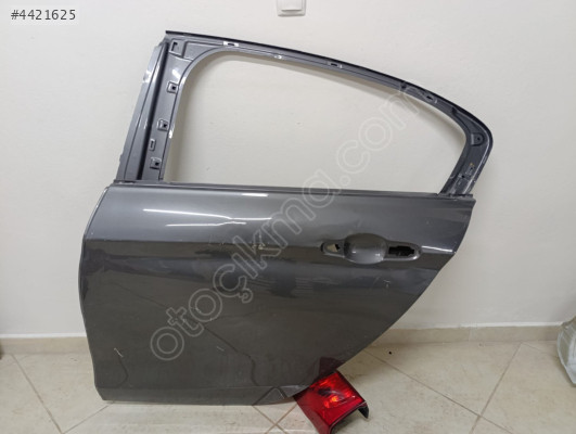 EGEA SOL ARKA KAPI ORJİNAL ÇIKMA