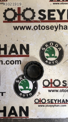 8K0881671 Audi a3 ön sol koltuk sırt ayar kolu