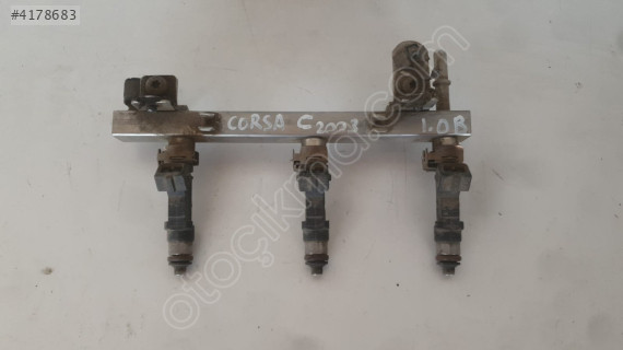 opel corsa c 2003 1.0 enjektör kütüğü/rail borusu (son fiyat)