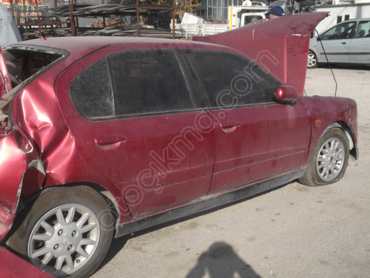 NİSSAN PRİMERA ÇIKMA SAĞ ÖN VE ARKA KAPI